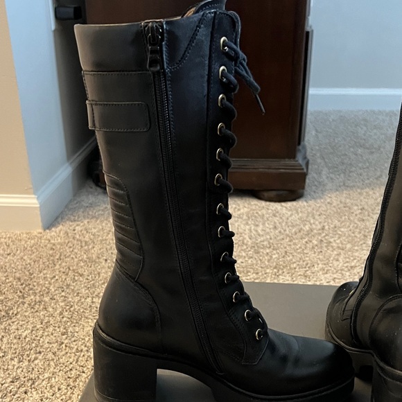 Black Lace-Up Boots with Gold Accents made in Italy. - Picture 4 of 9